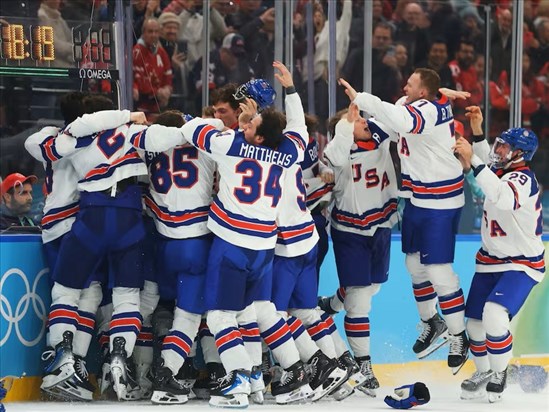 Jack Hughes joue les héros en prolongation pour les États-Unis