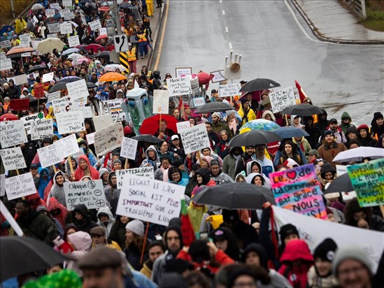 Sous‑financement : le communautaire du Saguenay–Lac‑Saint‑Jean se mobilise