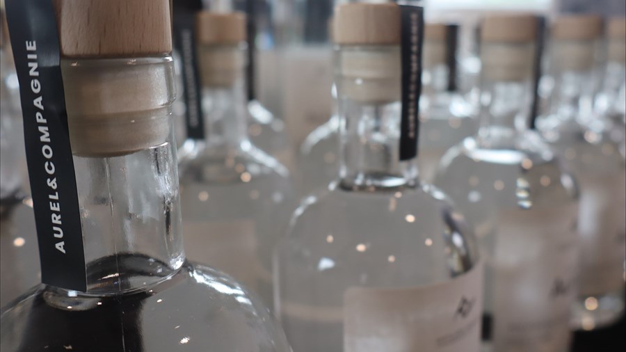 Les microdistilleries craignent pour la place des spiritueux québécois