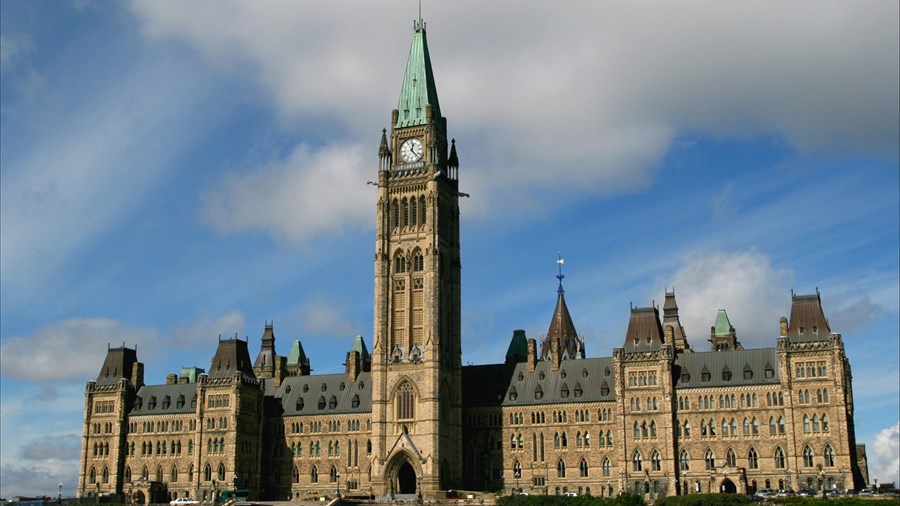 La FCEI presse Ottawa de freiner ses dépenses et de réduire la dette