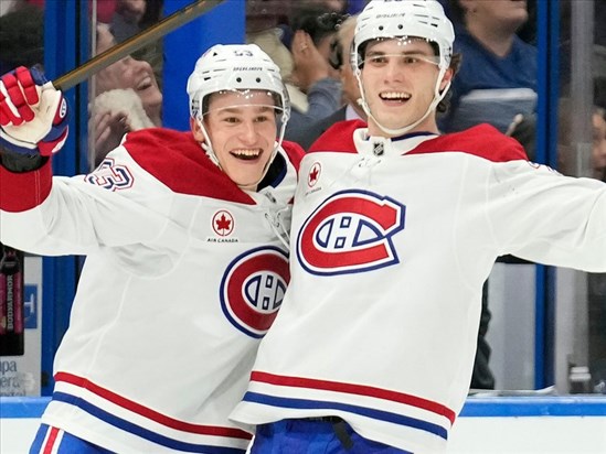 Slafkovsky complète son tour du chapeau en prolongation