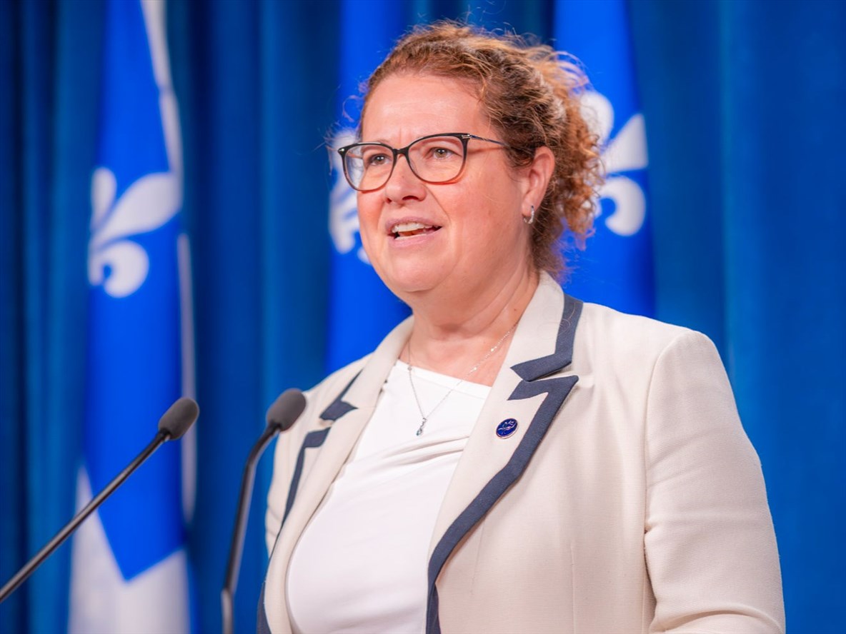 La députée de Chicoutimi dénonce l’éloignement des régions du pouvoir