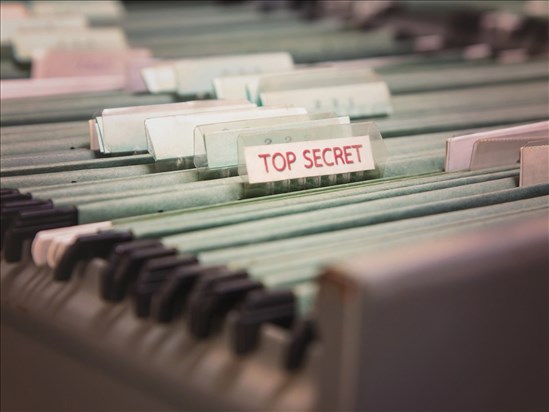1 canadien sur 5 adhère aux idées conspirationnistes 