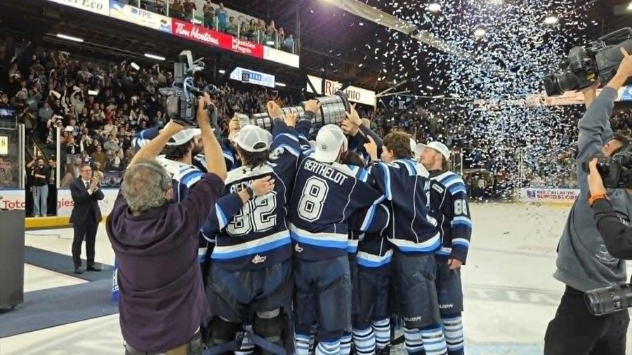 Les Saguenéens de Chicoutimi sont couronnés champions de la LHJMQ 