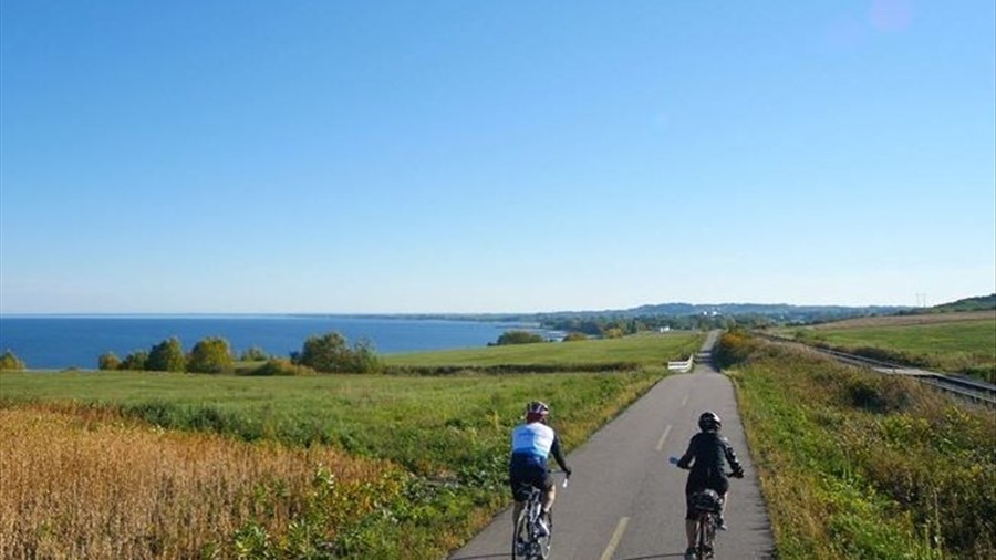 La Véloroute des Bleuets rouvre pour la saison estivale