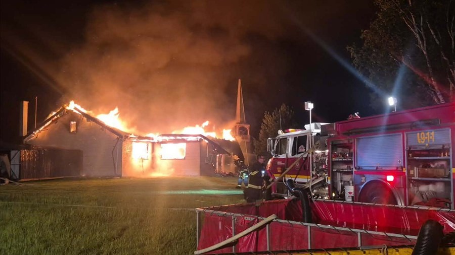 La chapelle de Vauvert ravagée par un violent incendie