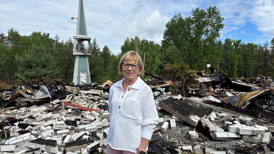Après l’incendie, Vauvert regarde devant