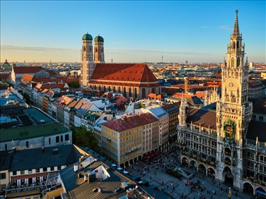 Voyager en Allemagne et en Pologne : comment aborder les lieux chargés d'histoire