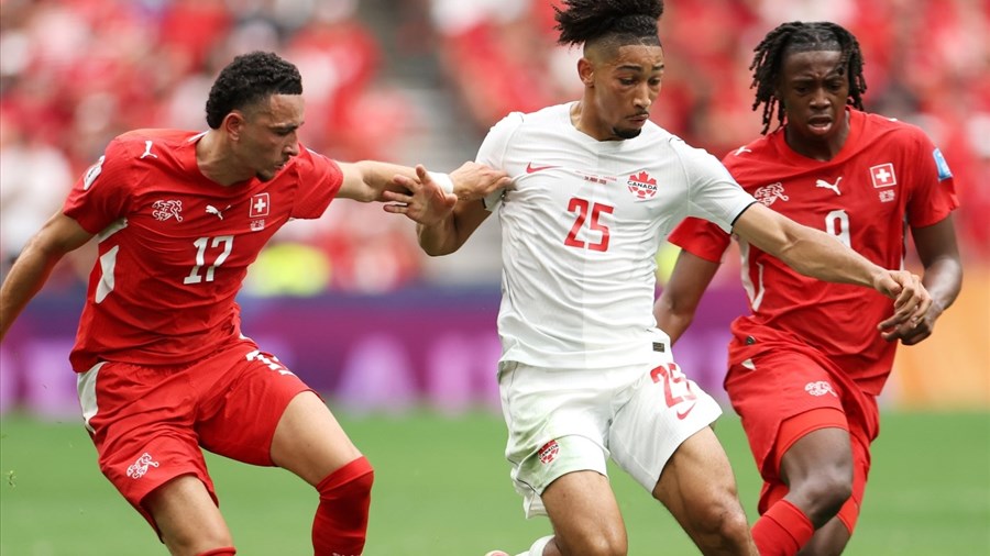 Malgré la défaite, le Canada avance en Coupe du monde