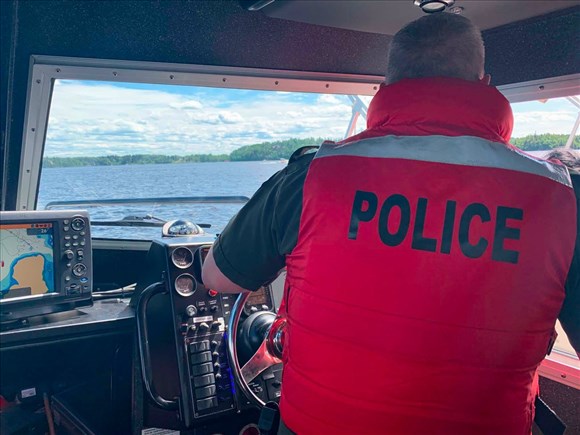 Un paddleboardeur recherché sur la rivière Ashuapmushuan retrouvé sans vie