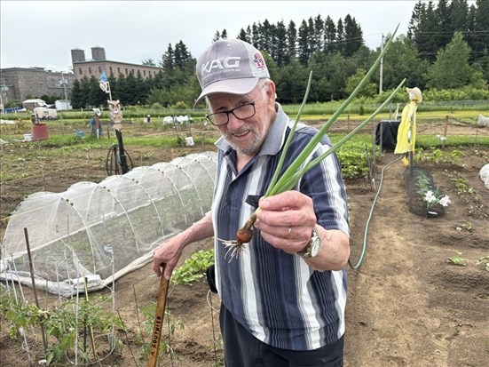 À 85 ans, Gérard Routhier cultive toujours sa passion